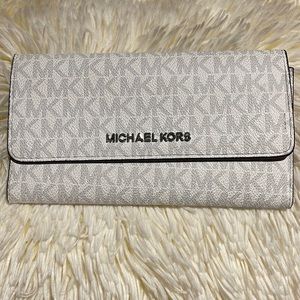 MK wallet